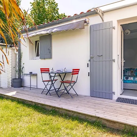 Independante Proche Bed and Breakfast 3*